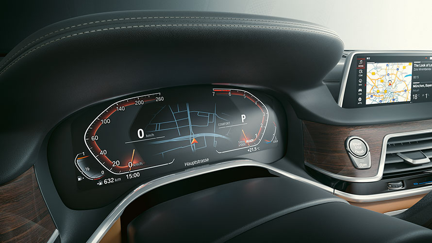 BMW 7 Series Sedan: close-up of the BMW Live Cockpit Professional