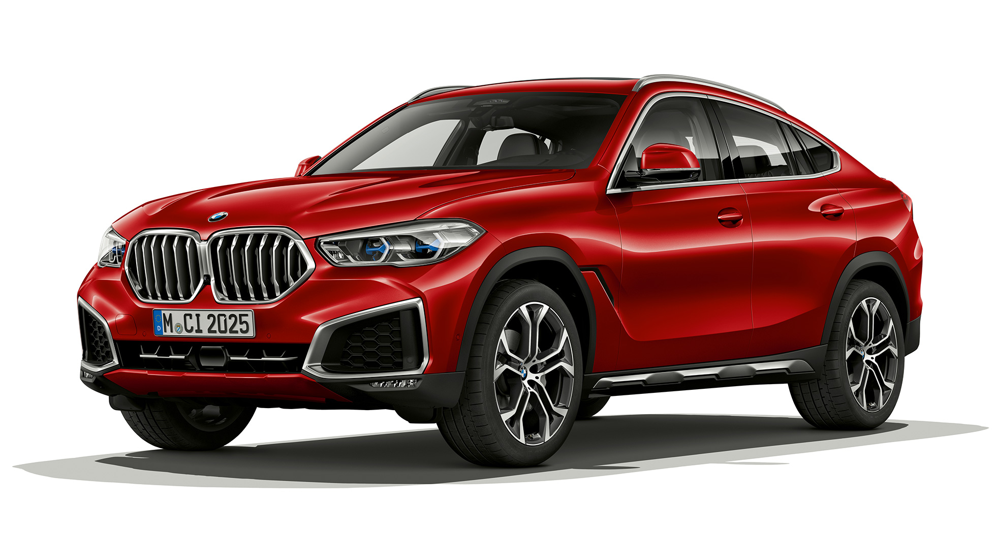 BMW X6 with BMW xLine in three-quarter front perspective.